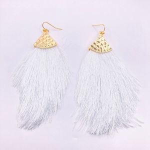 New Bohemian Silky White Tassel Feather Fringe Gold Hammered Drop Hook Earrings